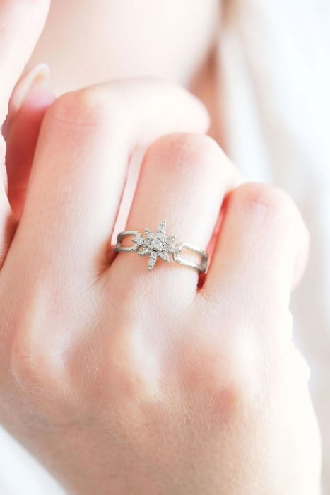 Heliophilia Silver Anillo de Plata con Circonita